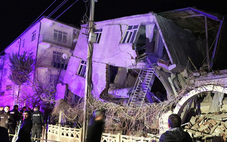 Τουρκία: Πάνω από 20 νεκροί και 1.000 τραυματίες ο μέχρι τώρα τραγικός απολογισμός από…