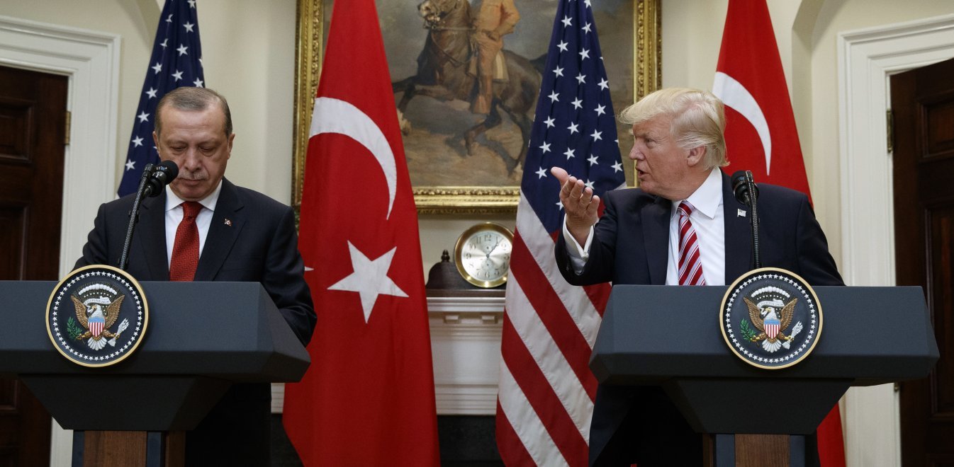 Μιχ. Ιγνατίου: Το βιβλίο του Μπόλτον και οι “μπίζνες” Τραμπ με Ερντογάν