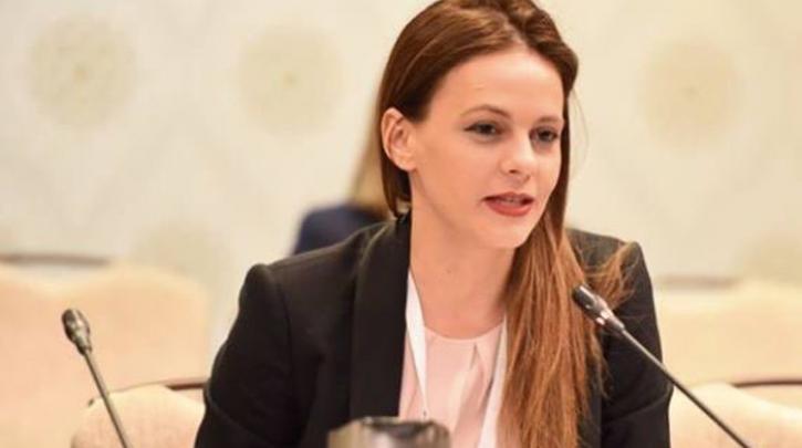 Αχτσιόγλου: Επιβαρύνει τους πολλούς, ευνοεί τους ελάχιστους το ασφαλιστικό της Ν.Δ.