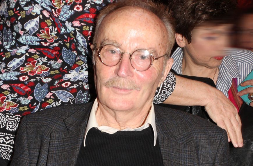 Ανάρτηση “βόμβα” από τον ηθοποιό Ντίνο Καρύδη: Σκέφτομαι σοβαρά την αυτοκτονία