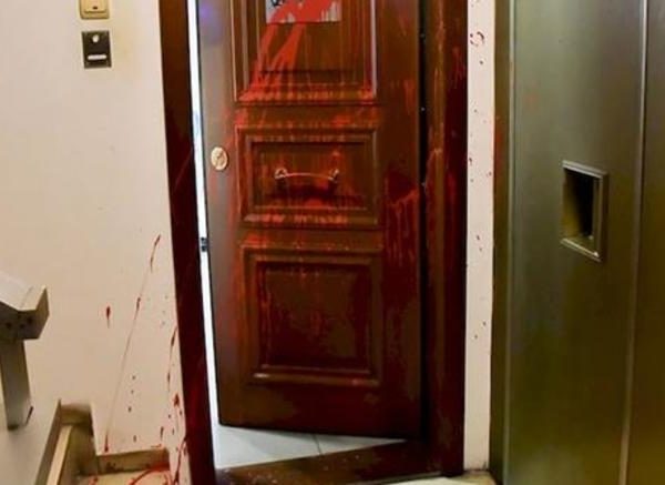 Ο Ρουβίκωνας έκανε «ντου» σε ιατρείο γυναικολόγου γιατί αρνήθηκε να&hellip;