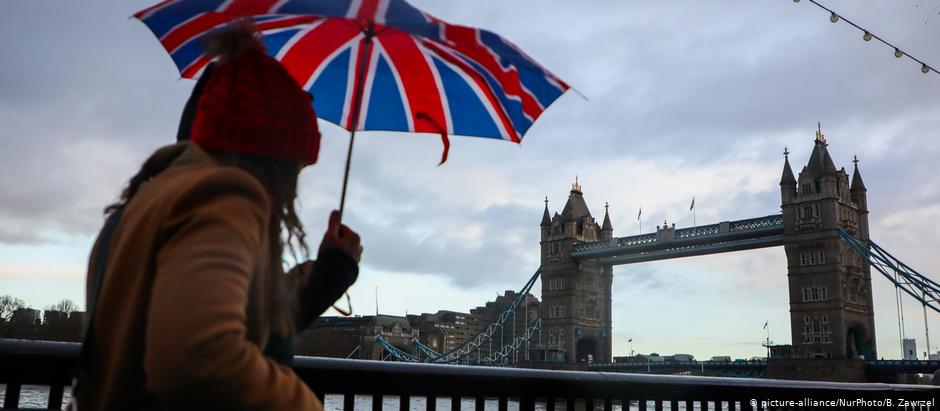 Σε αχαρτογράφητα νερά Βρετανία και Ε.Ε- Οι επιπτώσεις του Brexit στην οικονομία και τις…