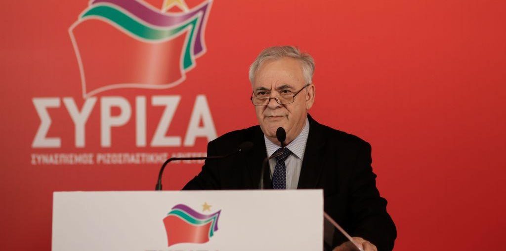 Δραγασάκης: “Μας συγκινεί ότι ο κ. Μητσοτάκης πρόλαβε και διάβασε τον απολογισμό μας πριν…