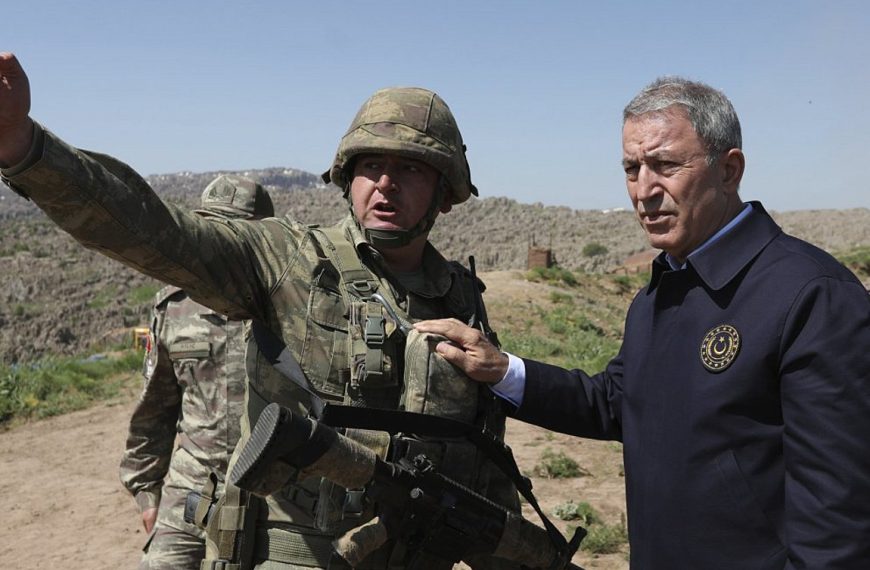 Προκλητικές δηλώσεις Ακάρ: Η Ελλάδα πρέπει να συμμορφωθεί με τις διεθνείς συνθήκες