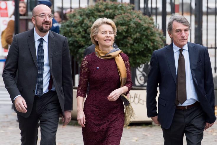 “Τσάϊ και συμπάθεια” από Ντερ Λάϊεν και Μισέλ για τον εκβιασμό Ερντογάν στον Έβρο-…