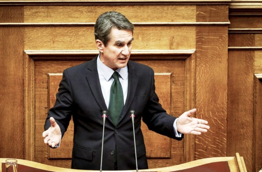 Λοβέρδος κατά Τσίπρα με…μήνυμα στη Γεννηματά