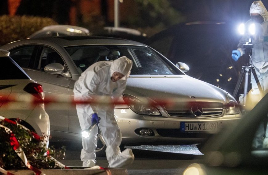 Βρέθηκε νεκρός ο δράστης των επιθέσεων στο Χανάου- Το χρονικό του τρόμου