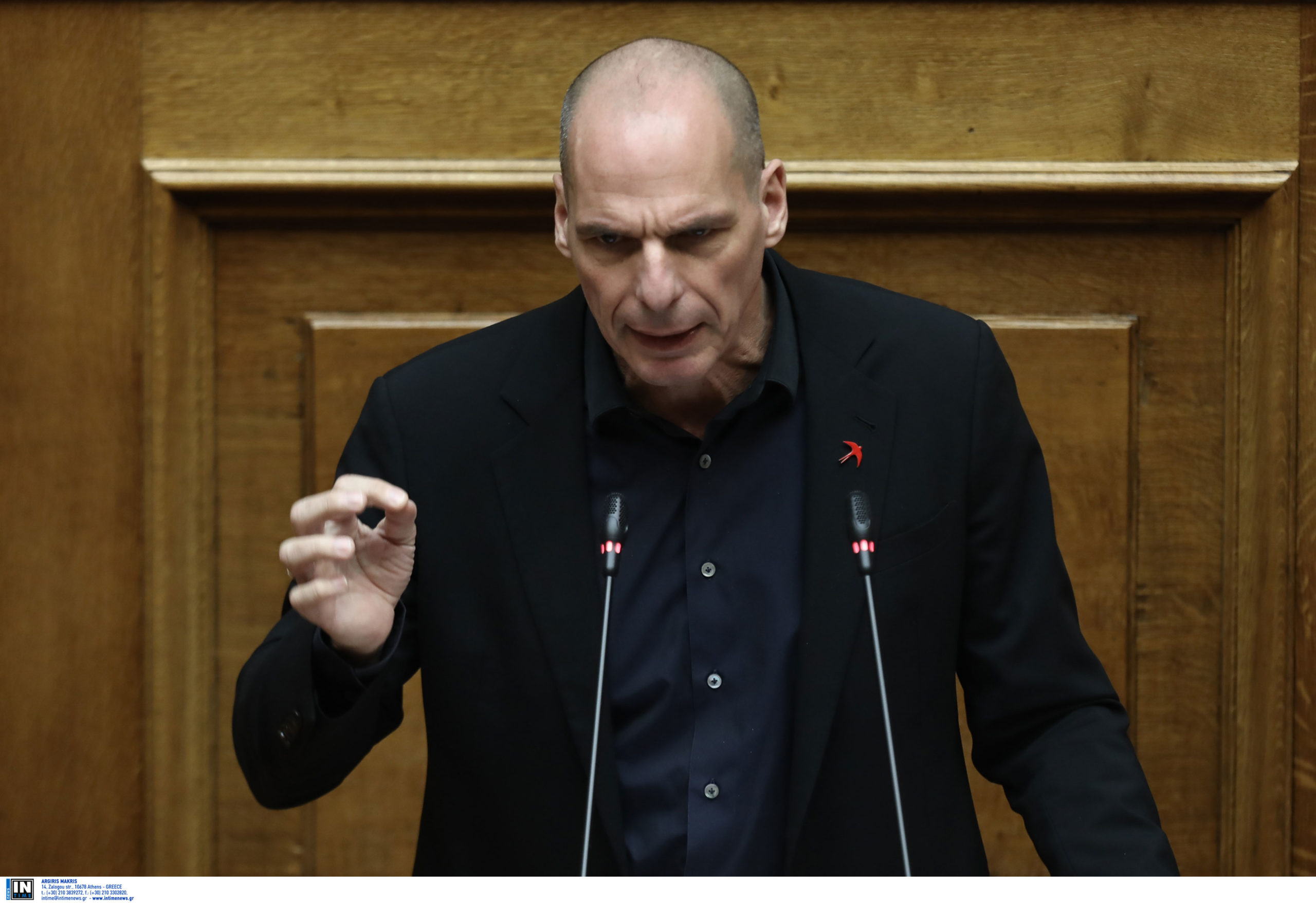 Βαρουφάκης : Δεν δικαιούνται να ανοίξουν την αγορά γιατί θα έχουμε εκατόμβες- Να γίνουν…