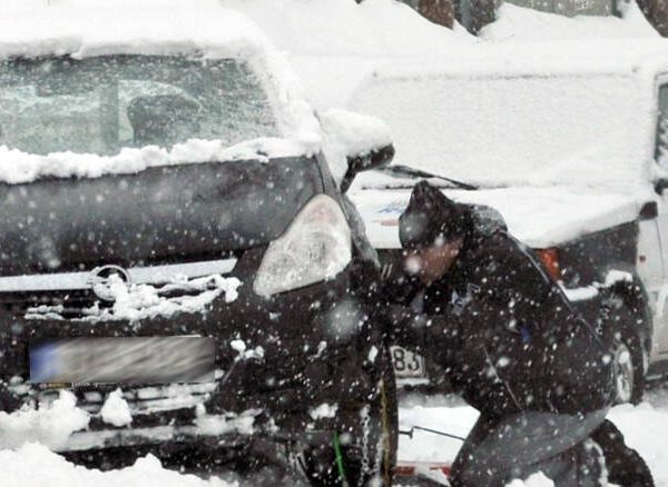 Κακοκαιρία: Ποιοι δρόμοι είναι κλειστοί – Πού χρειάζονται αντιολισθητικές αλυσίδες-Υποχώρηση από την Κυριακή