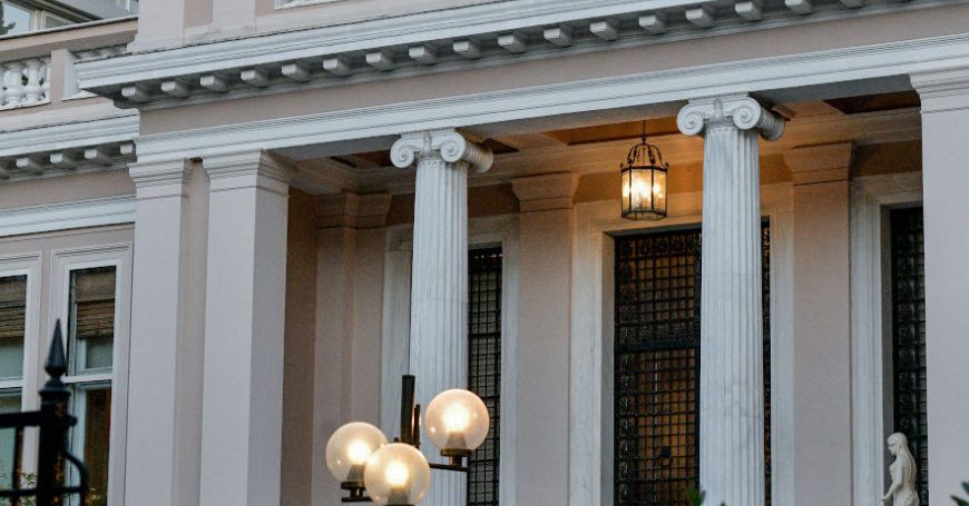 Πέτσας μετά τη σύσκεψη: “Δεχθήκαμε οργανωμένη απόπειρα παραβίασης των συνόρων και αντέξαμε”