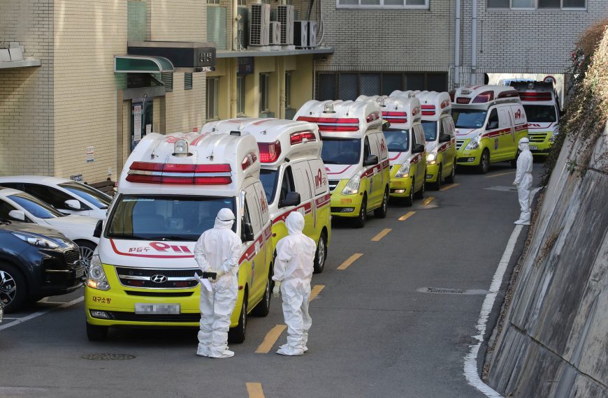 Επιστημονικός συνεργάτης ΕΟΔΥ για τον κοροναϊό: Είμαστε ένα δευτερόλεπτο πριν την πανδημία