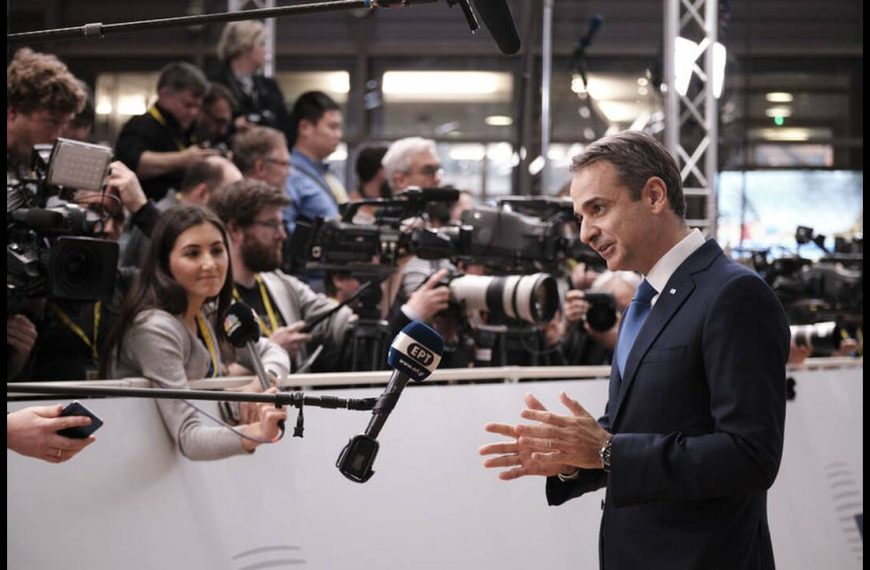 Ευρωπαϊκή υποκρισία στο προσφυγικό- Μιλούν για “αλληλεγγύη” αλλά μειώνουν τα κονδύλια