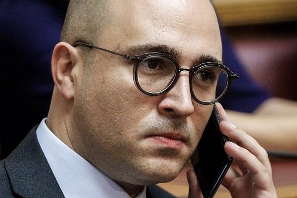 Η επίθεση Μπογδάνου στην ΕφΣυν και η απάντηση της εφημερίδας