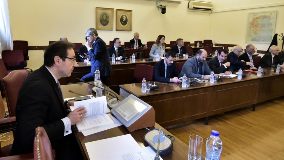 Πλεύρης: Απορρίπτουμε το αίτημα του “Μάξιμου Σαράφη” να εξεταστεί με αλλοιωμένα χαρακτηριστικά