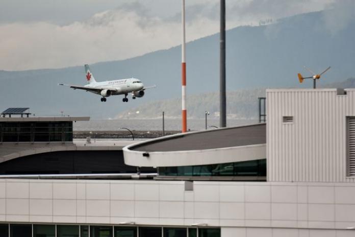 Συναγερμός σε πτήση της Air Canada – Αίτημα για αναγκαστική προσγείωση στη Μαδρίτη (vid)