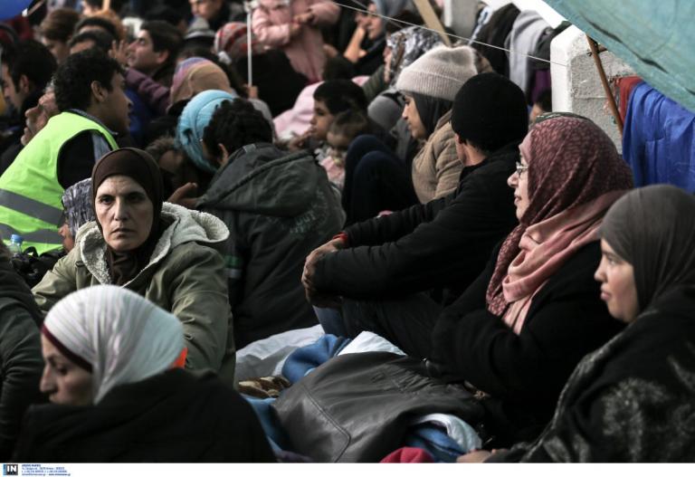 Οι αιφνίδιες αλλαγές στη διαδικασία ασύλου προκάλεσαν την “έκρηξη” στη Μόρια- Τι ζητούν οι…