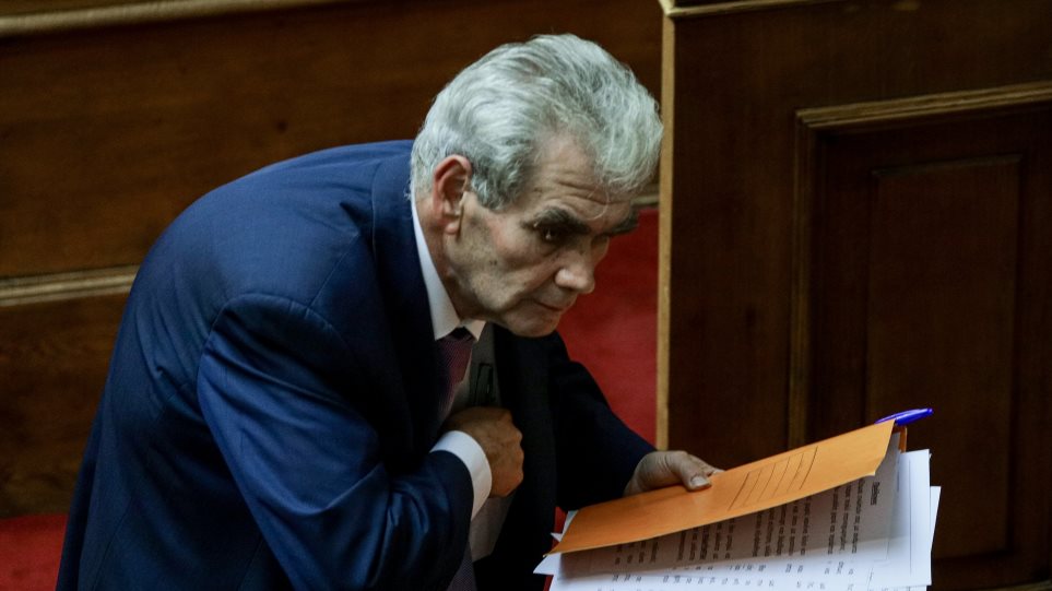 Παρέμβαση Παπαγγελόπουλου: “Έλληνας πολιτικός είχε δωροδοκηθεί από τη Novartis”