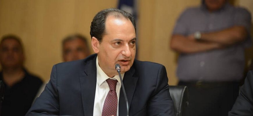 Χρ. Σπίρτζης: Η κυβέρνηση βάζει ταφόπλακα στα έργα