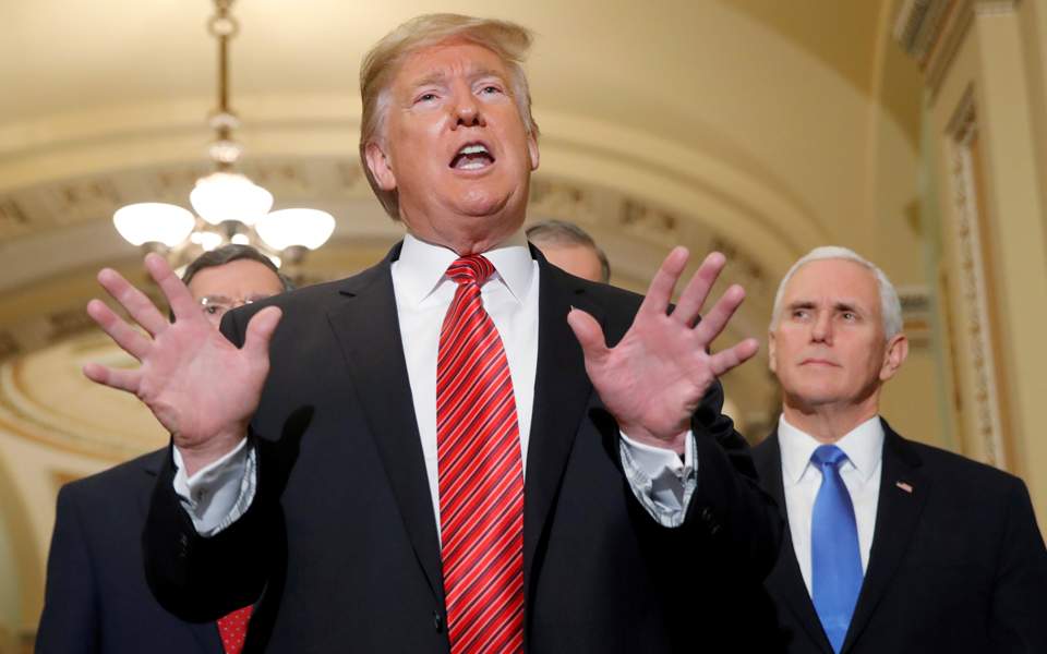 Ολοκληρώνεται η δίκη με το ερώτημα για καθαίρεση του Τραμπ στη Γερουσία- Προεξοφλείται αθώωση…