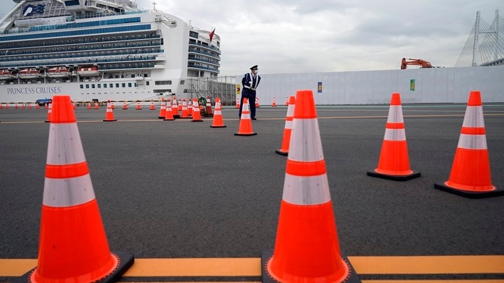Οι ΗΠΑ θα αποστείλουν αεροσκάφος στην Ιαπωνία για να απομακρύνει τους Αμερικανούς επιβάτες από…