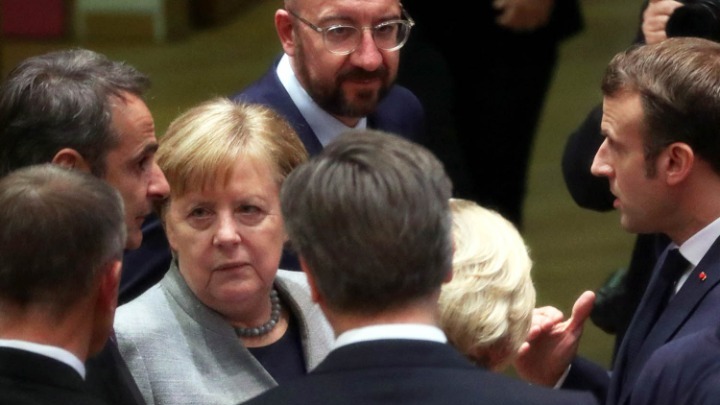 Το παρασκήνιο του αδιεξόδου: Ο Μακρόν, η Μέρκελ, και οι 4 χώρες που ναρκοθέτησαν…