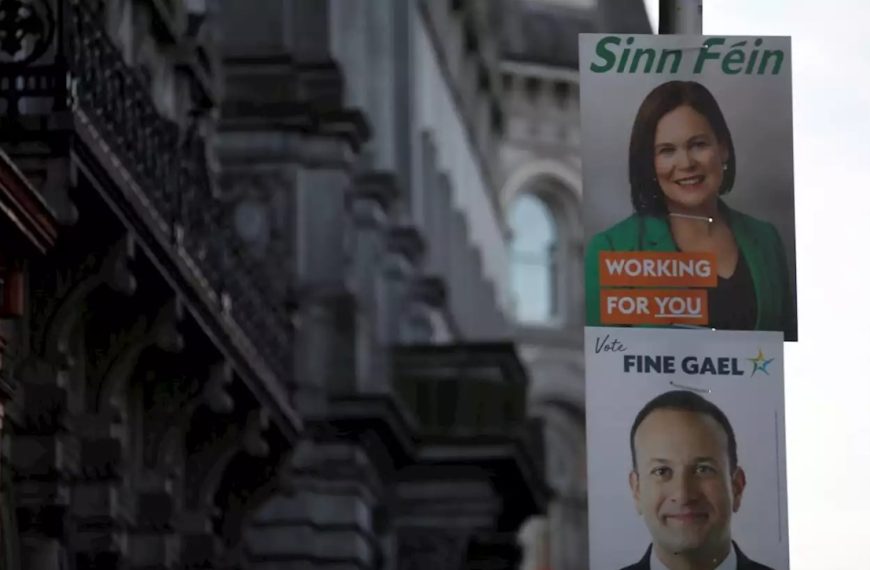 Στις κάλπες οι Ιρλανδοί με φαβορί το Σιν Φέιν