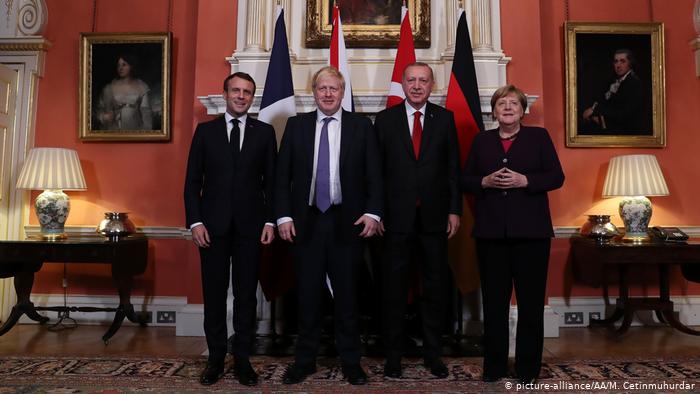 Τηλεδιάσκεψη με Ερντογάν: “Επιβράβευση” -παρά τον εκβιασμό- με διεύρυνση τελωνειακής ένωσης και αύξηση κονδυλίων