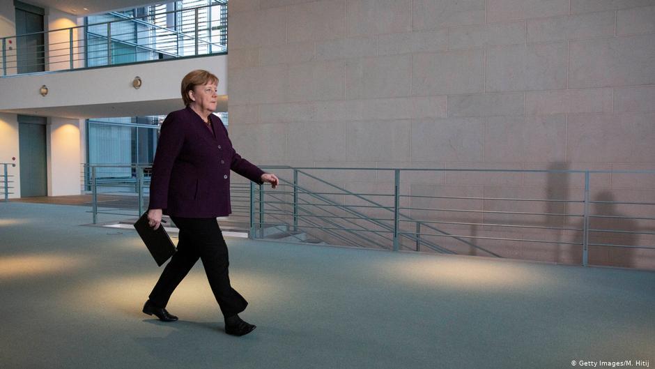 Η Μέρκελ αποφασίζει γενικό “lockdown” μετά τα φαινόμενα απειθαρχίας στα μέτρα