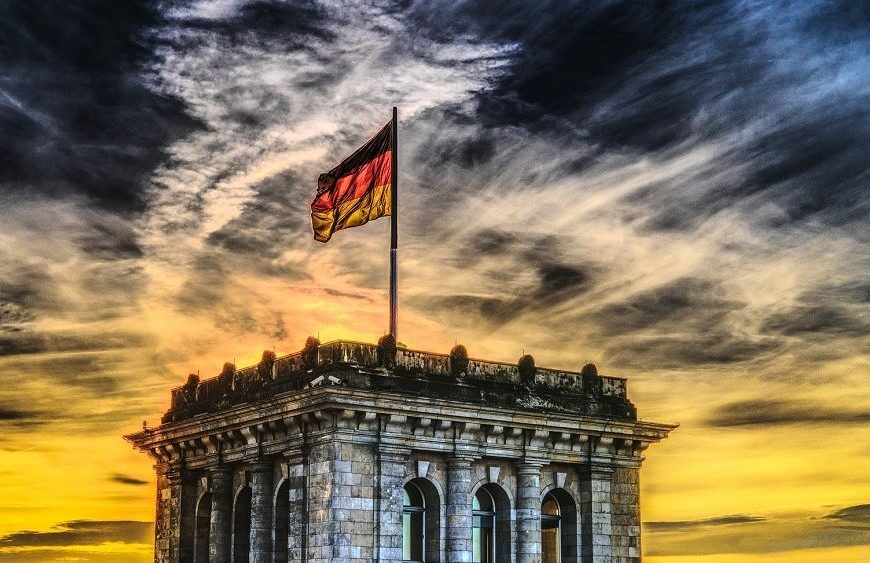 Επιφυλακτική η Γερμανία στην έκδοση ευρωομολόγων