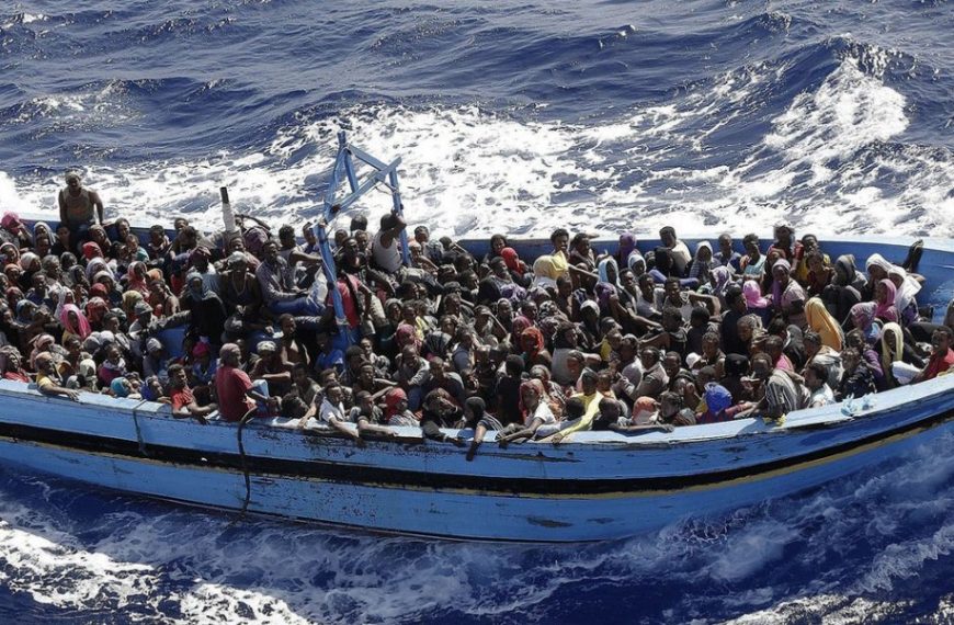 Die Welt: Η Frontex προβλέπει μεγάλες μεταναστευτικές ροές προς τα ελληνικά σύνορα