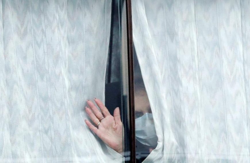 Επτά νέα κρούσματα (73)- Κλείνουν ΚΑΠΗ, προληπτικό “λουκέτο” σε σχολεία- Όλα τα&hellip;