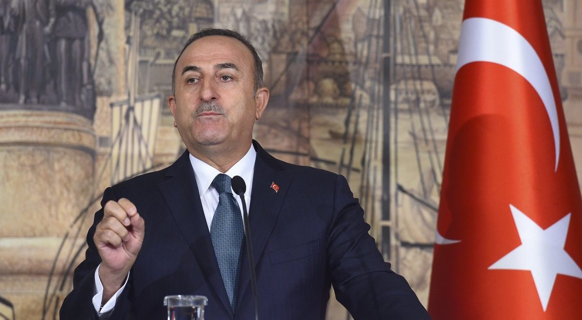 Τσαβούσογλου: Τα σύνορα άνοιξαν, η ΕΕ να δείξει σεβασμό στα ανθρώπινα δικαιώματα