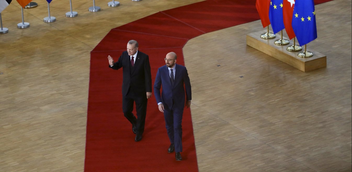 Ο Ερντογάν ανακοίνωσε Σύνοδο για το μεταναστευτικό στην Κωνσταντινούπολη με Μέρκελ, Μακρόν και Τζόνσον!