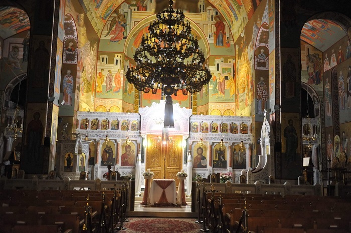 Μέτρα από την Ιερά Σύνοδο την Δευτέρα, “τεστ” η αυριανή προσέλευση στις εκκλησίες