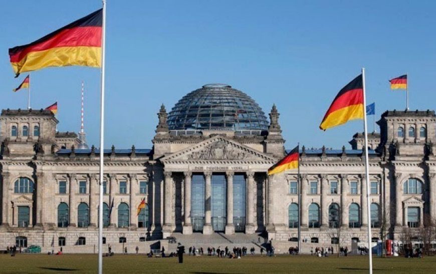 Δεν καταδικάζει το Βερολίνο το άνοιγμα των συνόρων από τον Ερντογάν!- Προκλητική&hellip;