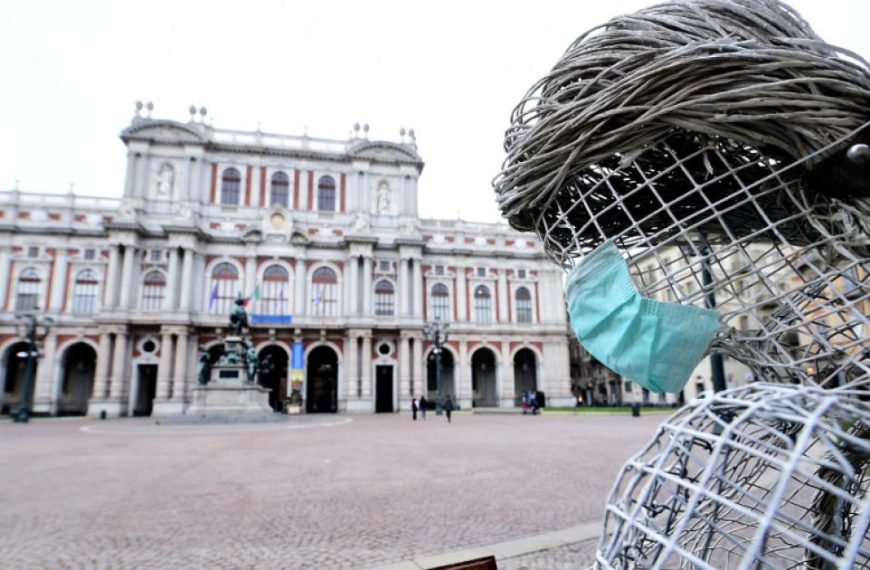 Καραντίνα παντού στην Ιταλία- Κλείνουν μουσεία, θέατρα, κινηματογράφοι, μπαρ- Ειδικά μέτρα