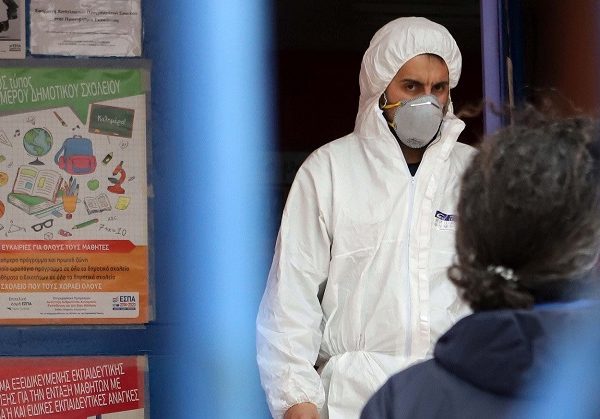 Κοροναϊός: Πώς ξέφυγε η κατάσταση στην Πάτρα που οδήγησε στην 48ωρη καραντίνα