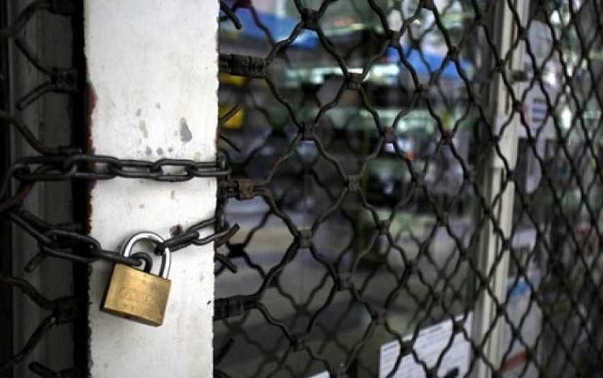 Το υποχρεωτικό κλείσιμο όλων των καταστημάτων ζητάει ο Εμπορικός Σύλλογος Αθηνών (upd)