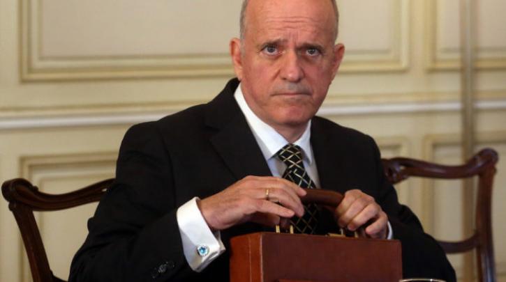 Καταγγελία: Ο Γ.Γ Τουρισμού διόρισε τη σύζυγό του στο γραφείο του υπουργού Χ. Θεοχάρη!