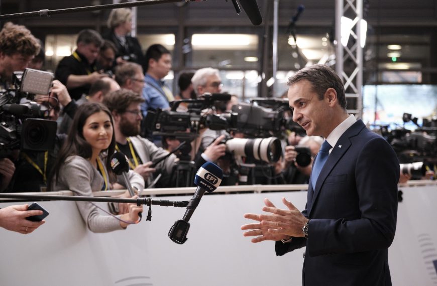 “Αλληλεγγύη” από Μακρόν και Βερολίνο- Νέα τηλεφωνική επικοινωνία Μητσοτάκη με Μέρκελ