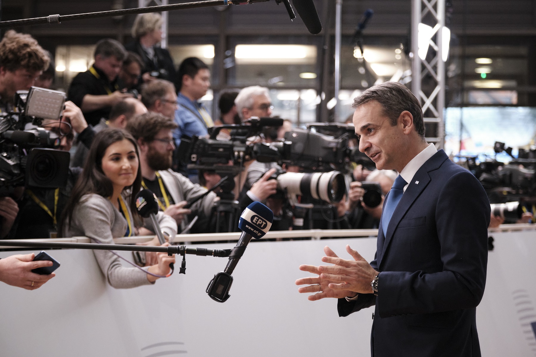 “Αλληλεγγύη” από Μακρόν και Βερολίνο- Νέα τηλεφωνική επικοινωνία Μητσοτάκη με Μέρκελ