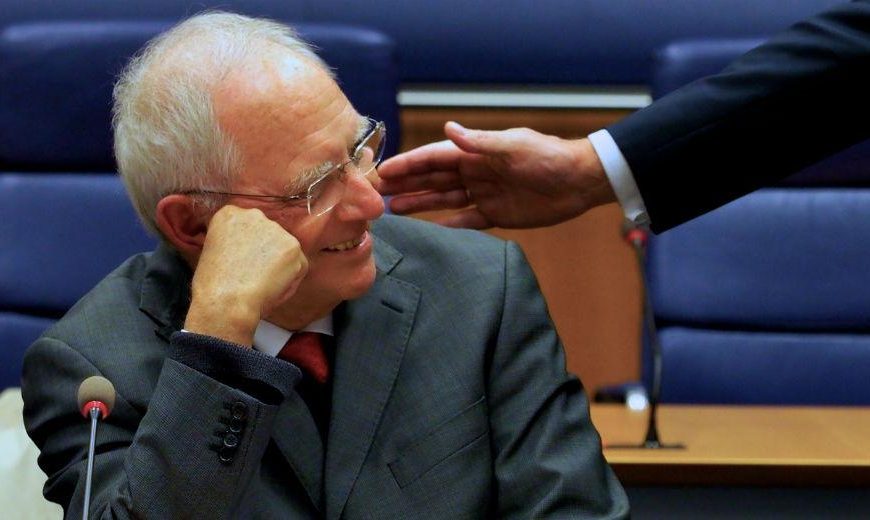 Σόιμπλε σε Βαρουφάκη: “Δεν σας πληρώνω, γιατί τα θέλω για τον προϋπολογισμό&hellip;