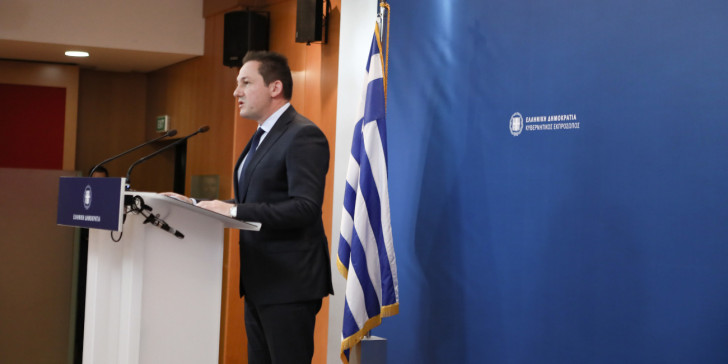 Πέτσας: Θα λάβουμε κι άλλα μέτρα- Αναμένουμε από την Ιερά Σύνοδο να δείξει υπευθυνότητα