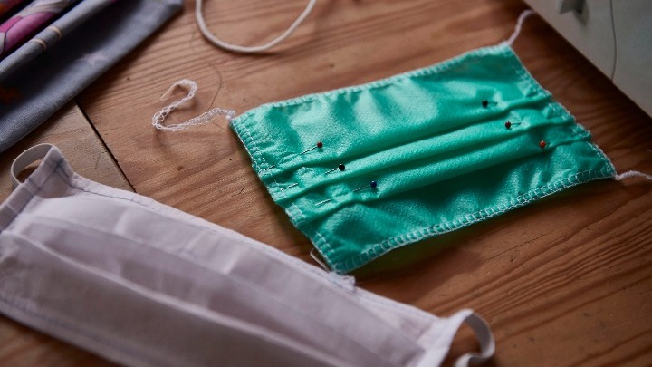 Γιατί δεν πετάμε γάντια και μάσκες στον κάδο ανακύκλωσης- Σοβαρός κίνδυνος