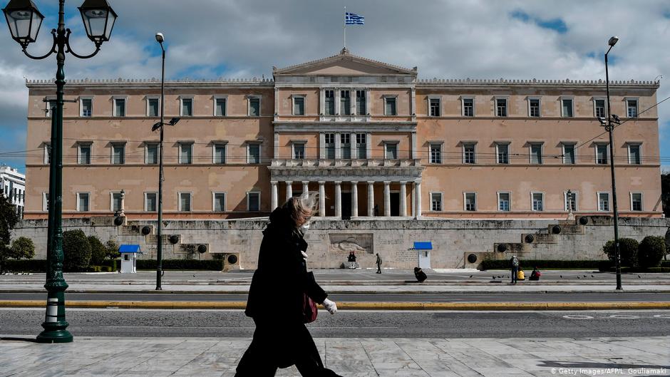 Νέο γερμανικό εγκώμιο για Τσιόδρα και μέτρα απαγορεύσης στην Ελλάδα