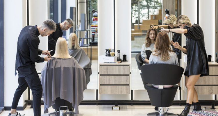 Πρώτη επιλογή μετά την καραντίνα, το…κομμωτήριο- Τι δείχνει η έρευνα της MRB