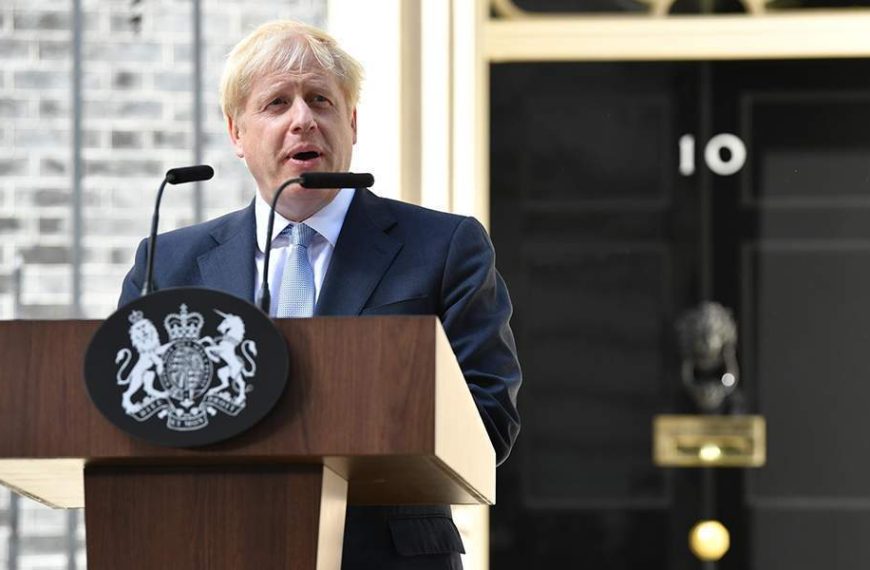 Στο νοσοκομείο ο Μπόρις Τζόνσον- Επιμένουν τα συμπτώματα, δέκα ημέρες αφότου διαγνώσθηκε&hellip;