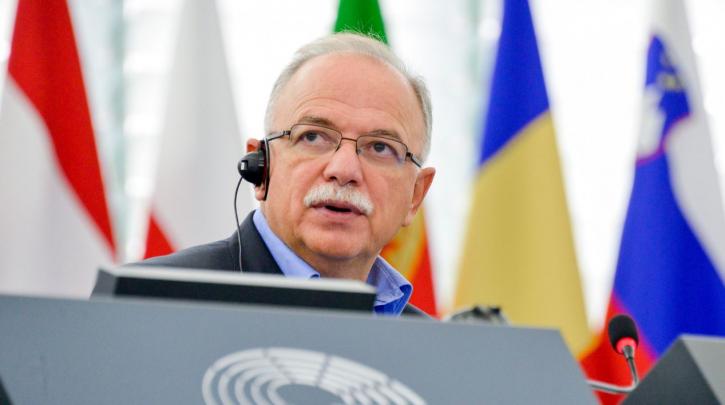 Παπαδημούλης: Ευρωομόλογο και χρέος να παραμείνουν στο τραπέζι της Συνόδου
