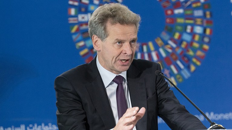 Τόμσεν: Η Ελλάδα θα χτυπηθεί σκληρά από την ύφεση