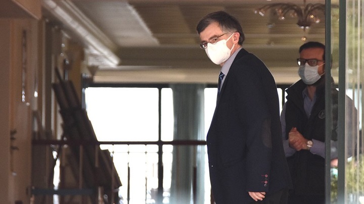 Τσιόδρας: Πώς πρέπει να χρησιμοποιούμε τις υφασμάτινες μάσκες